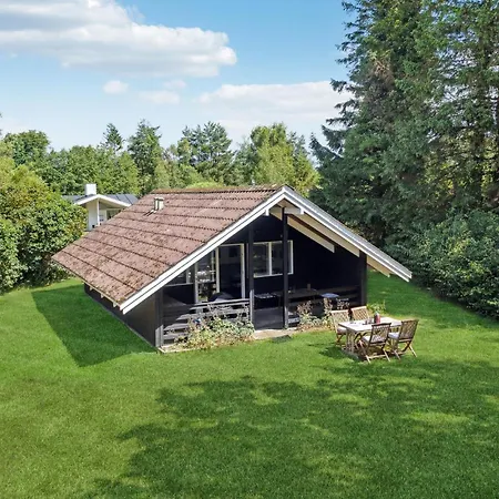 Holiday home 2 Bedroom Cozy In Stege