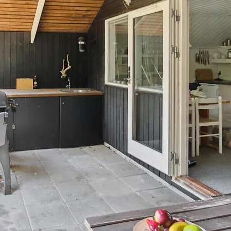 2 Bedroom Cozy In *