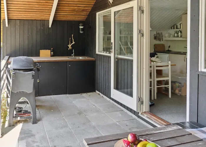 2 Bedroom Cozy In *